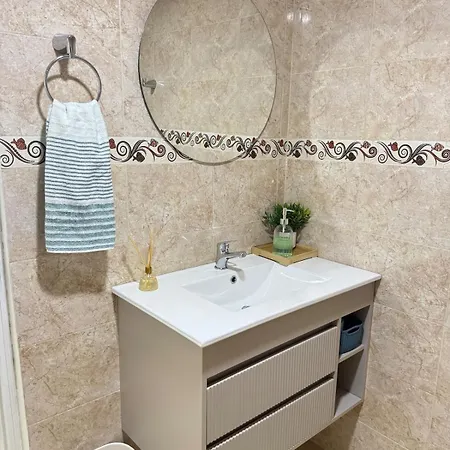 Hermoso En Bocagrande A Pasos De La Playa Apartamento