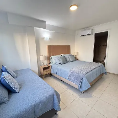 Apartamento Hermoso En Bocagrande A Pasos De La Playa