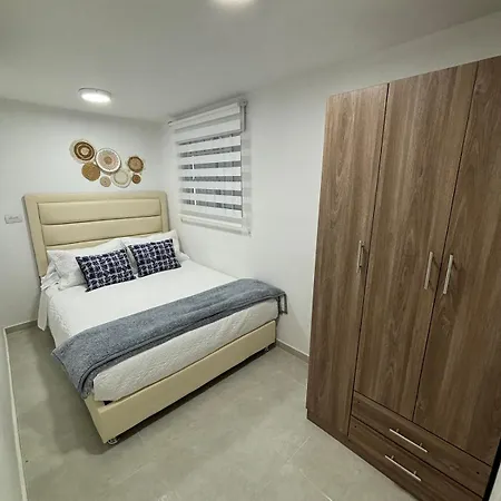 Hermoso En Bocagrande A Pasos De La Playa Apartamento